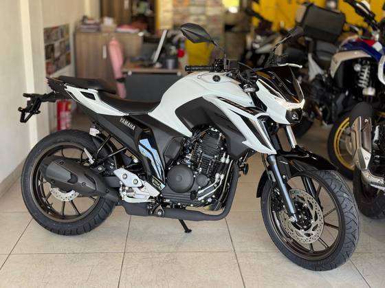 YAMAHA FZ25 FAZER CONNECTED ABS 